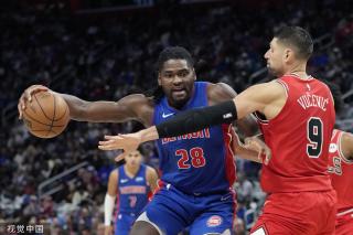 次比赛中的 次比赛中的