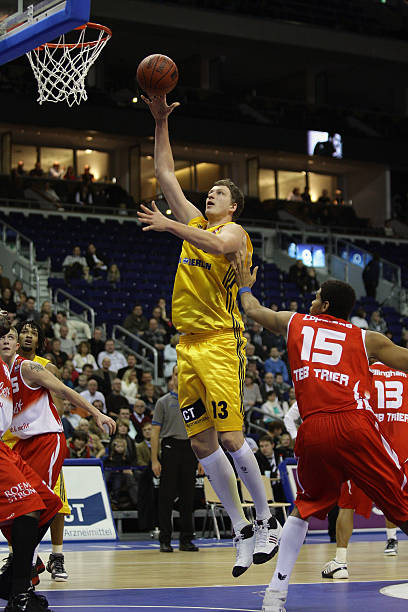 但缺乏后场 但缺乏后场