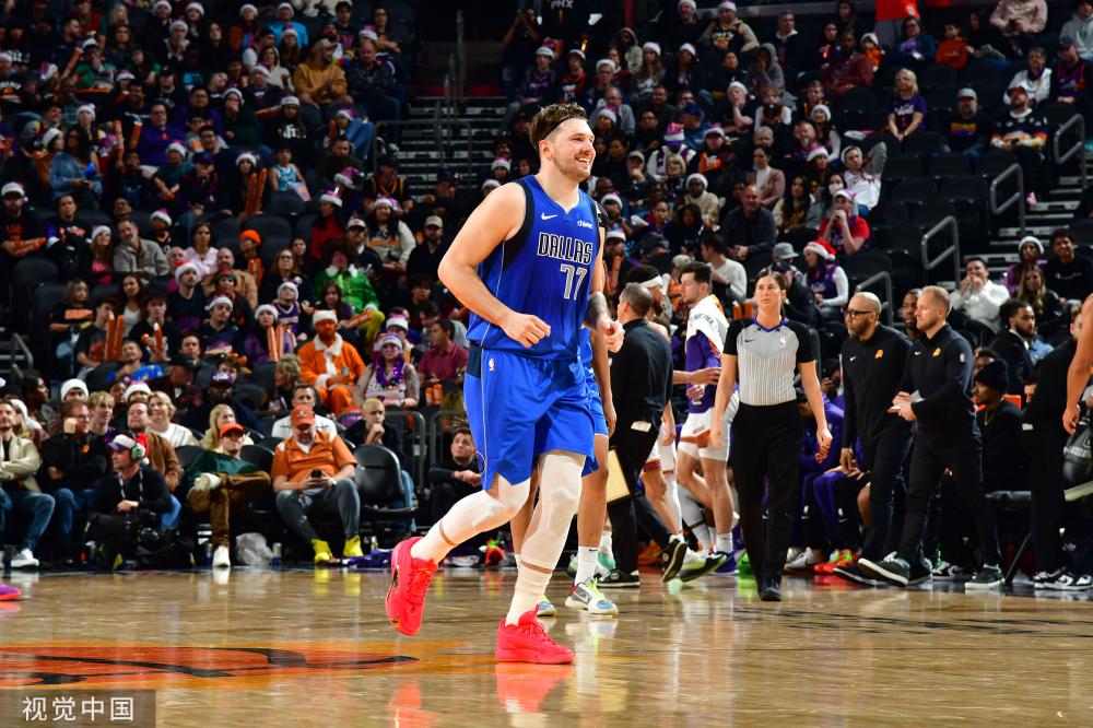 更令人惊讶 更令人惊讶